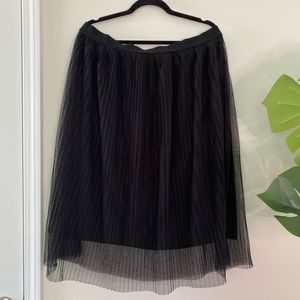 HM Black skirt Size Large